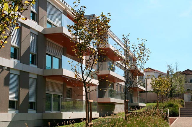 f100-10